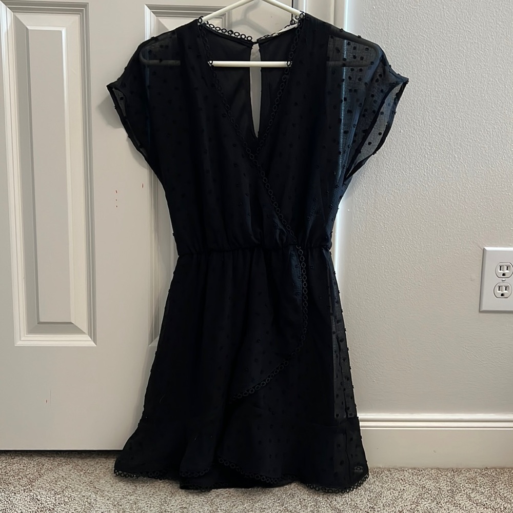 Black short sleeve mini dress